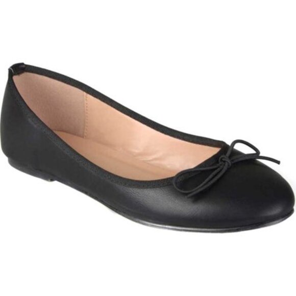 Journee Collection Women's Vika Flats - Picture 1 of 8